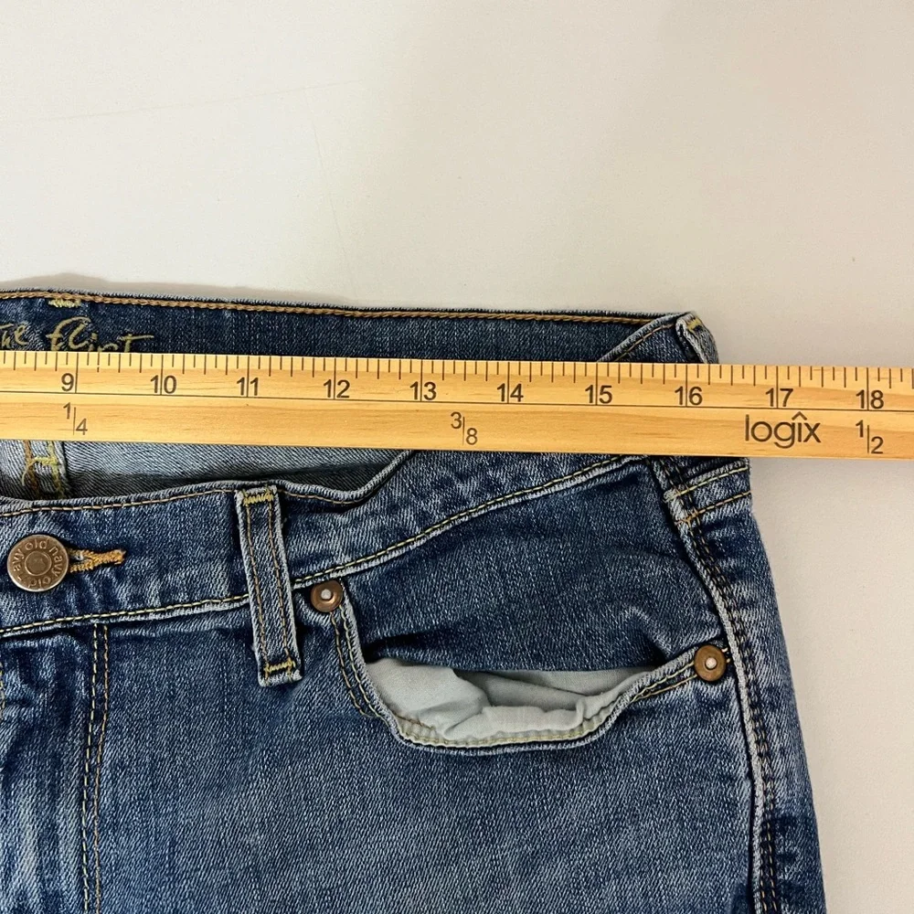 Old Navy The Flirt Women's Low Rise Denim Jeans Blue Size 12 - Picture 9 of 16